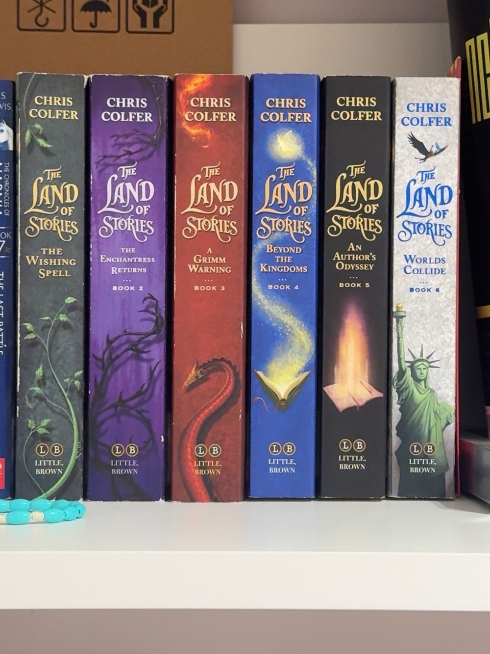 The Land of Stories Hardcover Book Set - Multicolor
